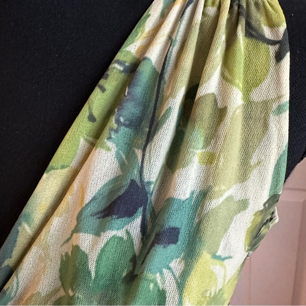 Sweat Pea Green Floral Mesh Maternity Sleeveless Blouse - Picture 3 of 7